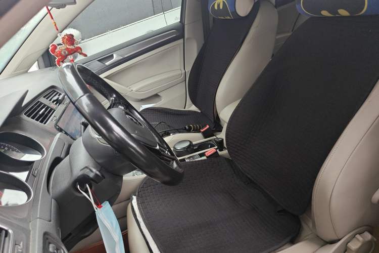 Used Volkswagen Golf 2014 1.4TSI Automatic Luxury Model Left Front Seat