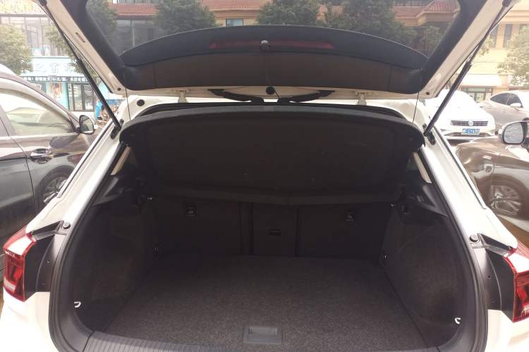 Used Volkswagen T-ROC 2021 Revised Version 280TSI DSG Two-Wheel Drive Elite Connect Edition