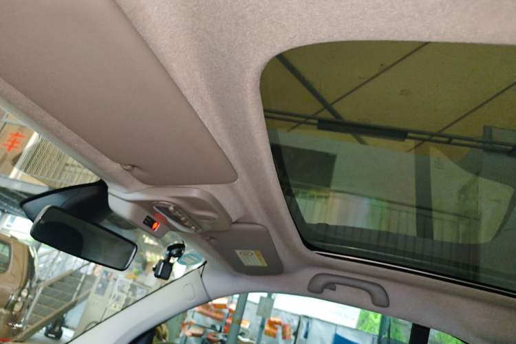 Used smart fortwo 2015 1.0L 52 kW Hardtop Passion Edition Headliner