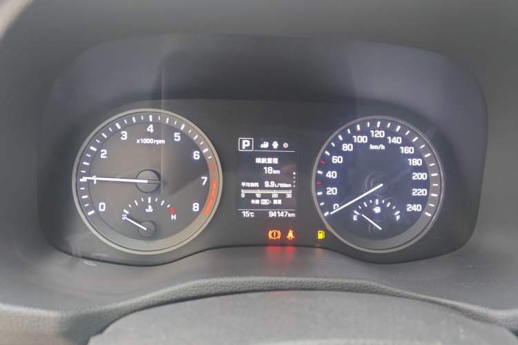 Used Hyundai Tucson 2015 1.6T Dual-Clutch Two-Wheel-Drive Smart Model Instrument Cluster