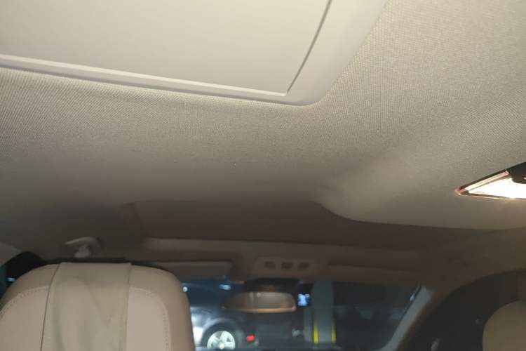 Used BMW 5 Series 2014 525Li Luxury Design Package