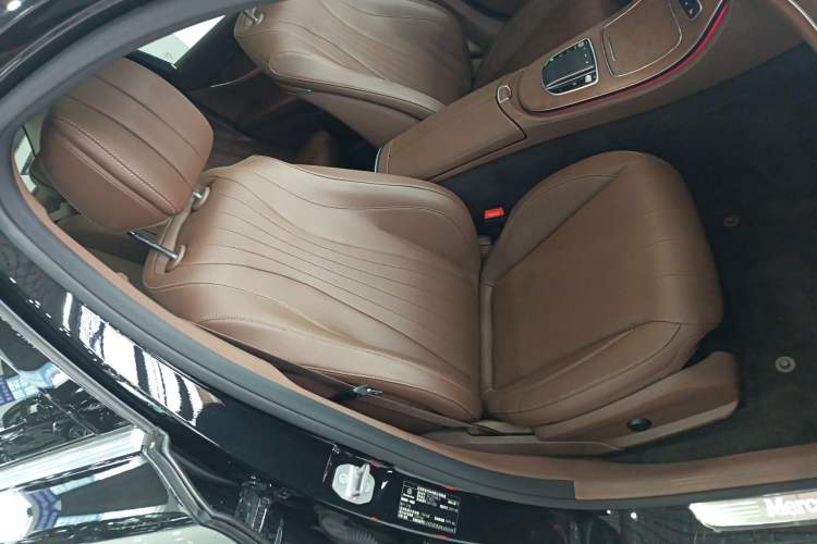 Used Mercedes-Benz E-Class 2021 Facelift E 300 L Stylish Edition
