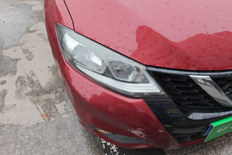 Used Nissan Tiida 2016 1.6L CVT Smart Drive Edition Right Front Headlight