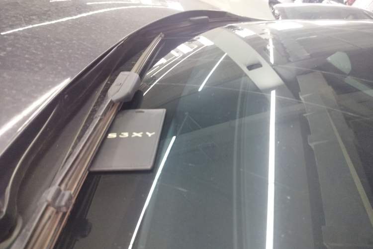 Used Tesla Model Y 2022 Rear-Wheel-Drive Version Vehicle Key