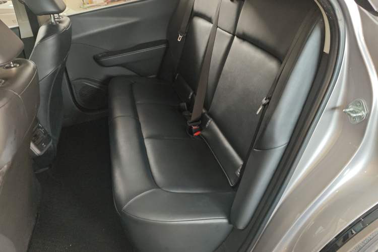 Used Toyota bZ3 2023 517 km Elite PRO Left Rear Seat