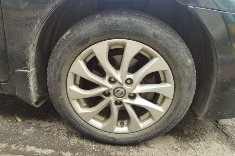 Used Nissan Sylphy 2016 1.6 XL Manual Luxury Edition Right Front Wheel Hub