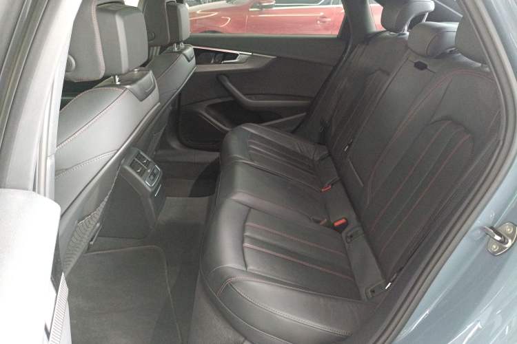 Used Audi A4L 2022 40 TFSI quattro RS Performance Package
