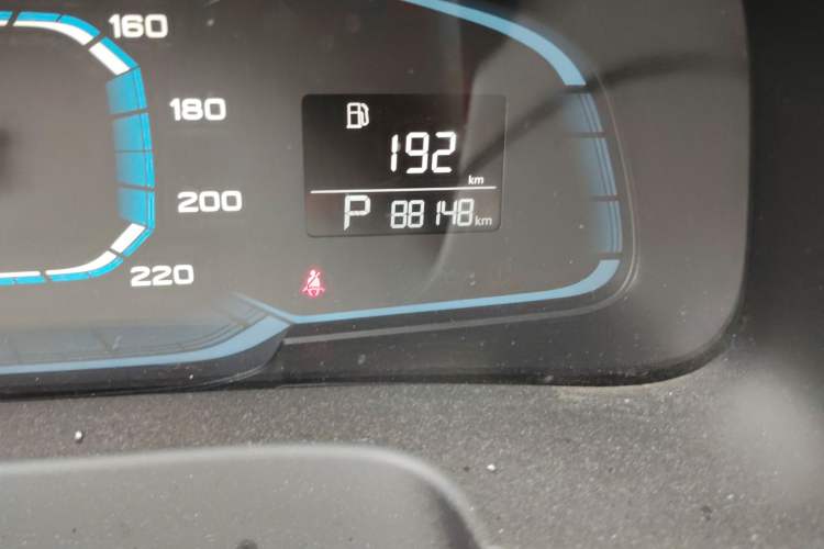 Used Roewe 360 2015 1.5L Automatic Luxury Edition Odometer Close Up