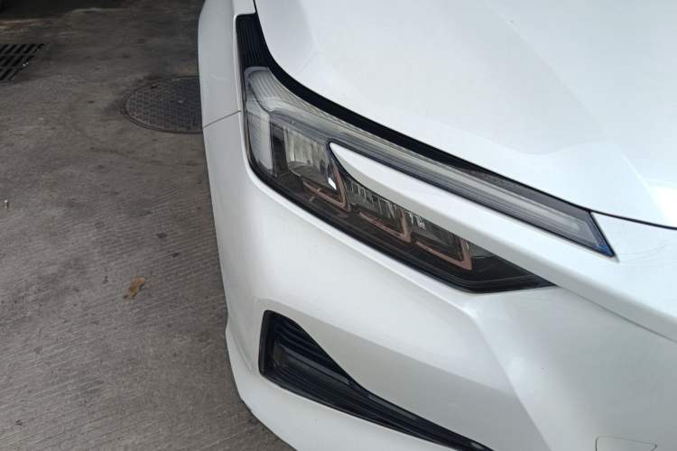 Used GAC Group EA6 2021 Luxury Edition Right Front Headlight