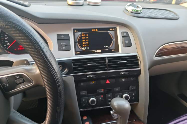 Used Audi A6L 2011 2.8 FSI Comfort Model