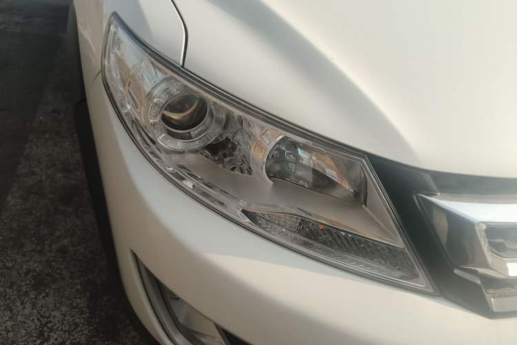 Used Dongfeng Aeolus AX3 2016 1.5L Manual ZhiKu Model
