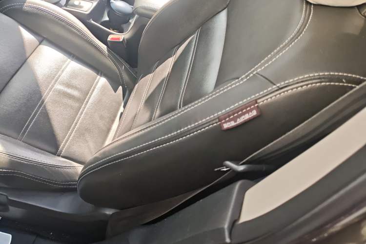 Used Renault Koleos 2013 2.5L Two-Wheel Drive Comfort Edition
