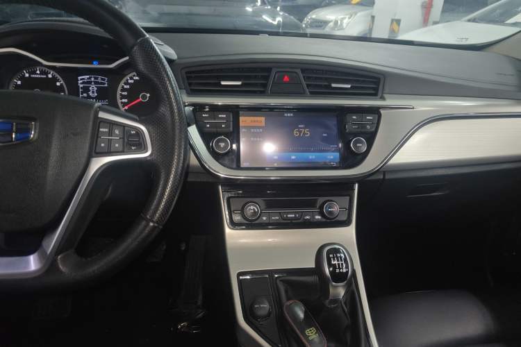 Used Geely Auto Emgrand GL 2017 1.8L Manual Elite Model Audio And AC Panel