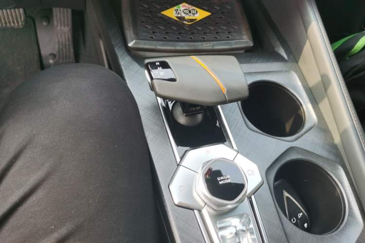 Used CHANGAN UNI-V 2023 1.5T Prestige Model
