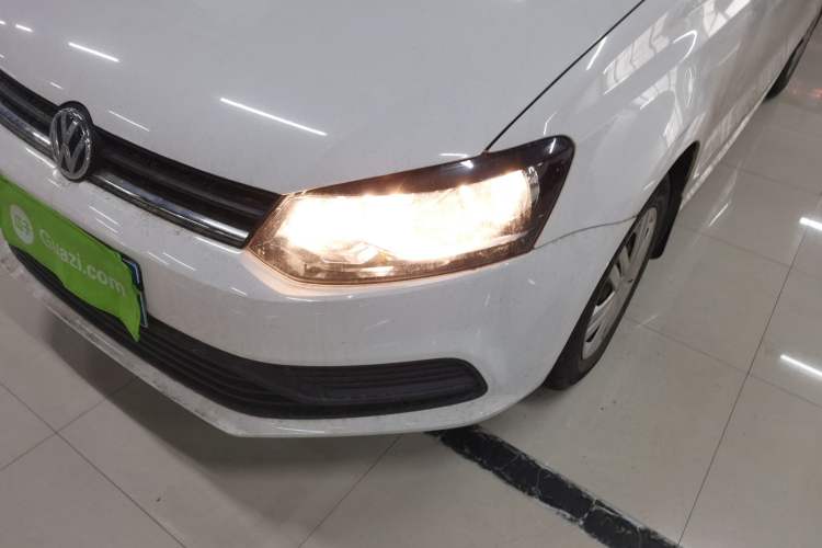 Used Volkswagen Polo 2016 1.4L Manual Fashion Model