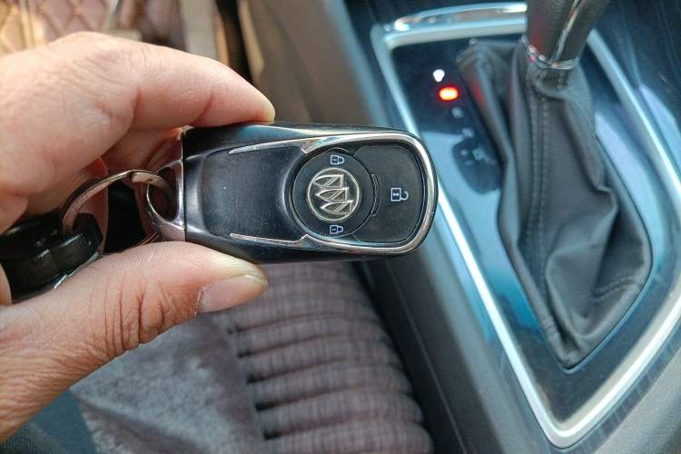 Used Buick GL6 2018 18T 6-Seater Prestige Model