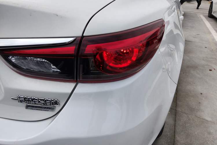 Used Mazda Atenza 2018 2.0L Blue Sky Luxury Edition China VI Standard
