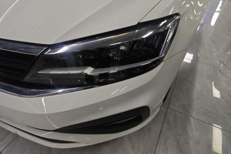 Used Volkswagen Lamando 2019 230TSI DSG Fashion Edition China V Standard