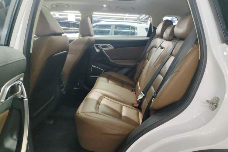 Used Geely Auto Emgrand X7 Sport 2016 1.8TD Automatic ZhiZun Version Left Rear Seat