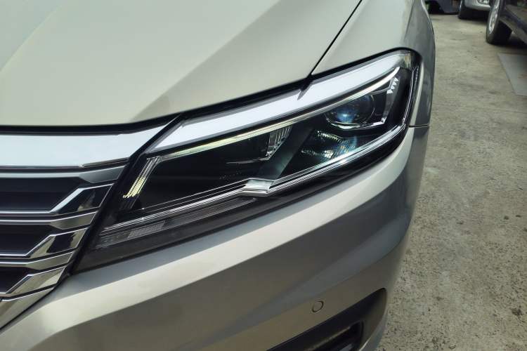 Used Volkswagen Lavida 2018 280TSI DSG Luxury Edition China V Standard Left Front Headlight