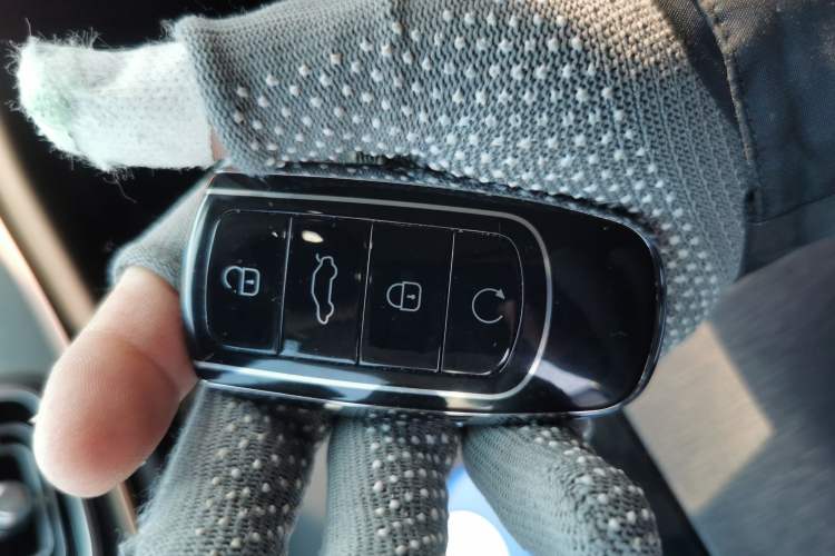 Used Chery Tiggo 9 2023 2.0T Dual-Clutch Two-Wheel Drive Leading Edition 5 Seats