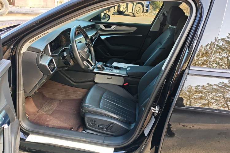 Used Audi A6 2024 allroad quattro 55 TFSI Prestige Off-Road Model