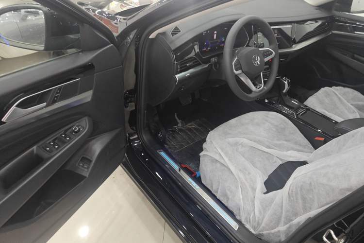 Used Volkswagen Passat New Energy 2025 430 PHEV Hybrid Business Edition
