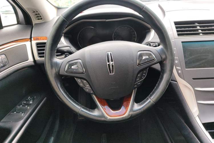 Used Lincoln MKZ 2016 2.0T Luxury Edition