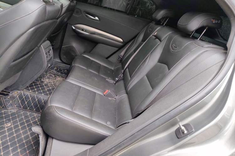 Used Cadillac XT4 2018 28T Two-Wheel Drive Leading Version