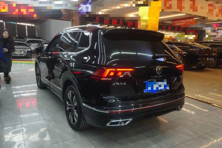 Used Volkswagen Tiguan L 2025 Model Outstanding Version 330TSI Automatic Two-Wheel Drive R-Line Longyao Edition