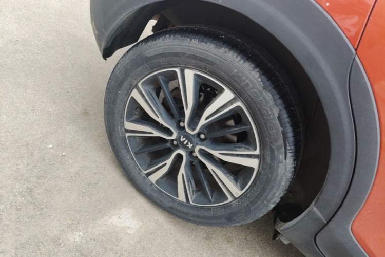 Used Kia kx1 Stonic 2019 1.4L Automatic Fun Edition China V Standard Right Rear Wheel Hub