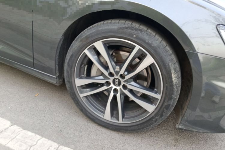 Used Audi A6L 2021 40 TFSI Luxury Dynamic Edition Right Front Wheel Hub