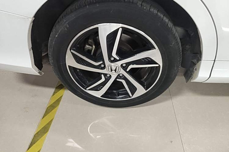 Used Honda Odyssey 2015 Revised 2.4L Luxury Edition
