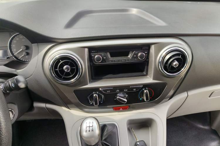 Used JAC Refine M3 2018 IKEA Edition 1.6L Luxury Model Audio And AC Panel