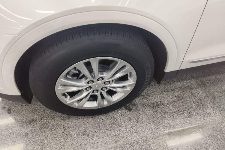 Used Cadillac XT5 2022 2.0T Two-Wheel Drive Luxury Version