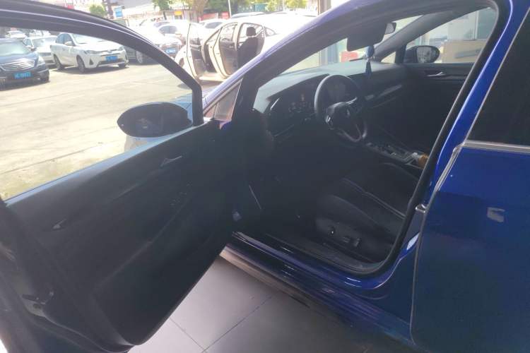 Used Volkswagen Golf 2021 280TSI DSG R-Line
