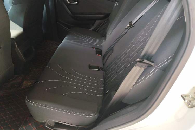 Used JETOUR X70M 2020 Revised 1.5T Manual Partner Version 7-Seater
