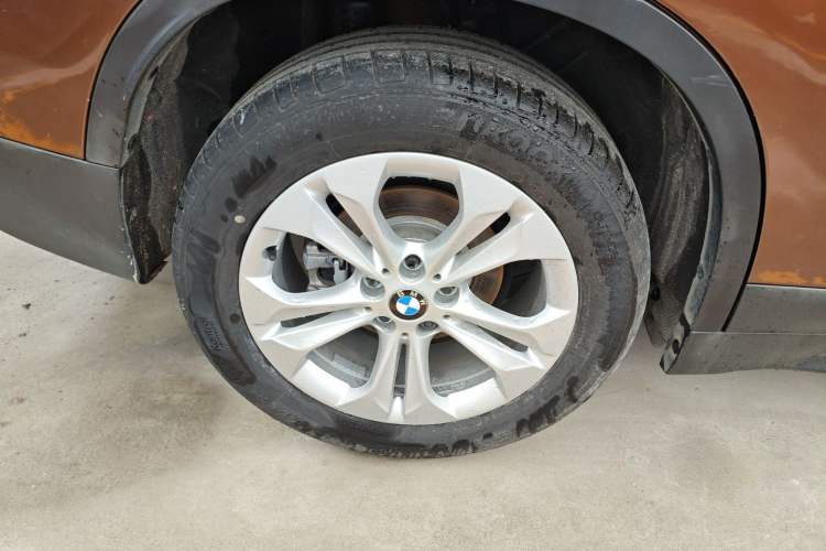Used BMW X1 2016 sDrive18Li Premium Edition Right Rear Wheel Hub