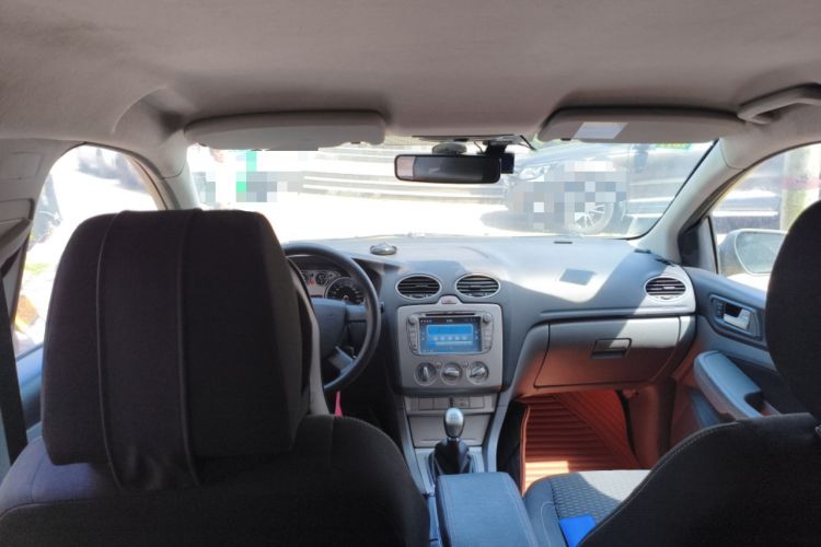 Used Ford Focus 2013 Hatchback Classic 1.8L Manual Base Model Headliner