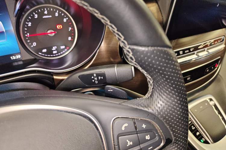 Used Mercedes-Benz V-Class 2020 V 260 L Long-wheelbase Luxury Edition
