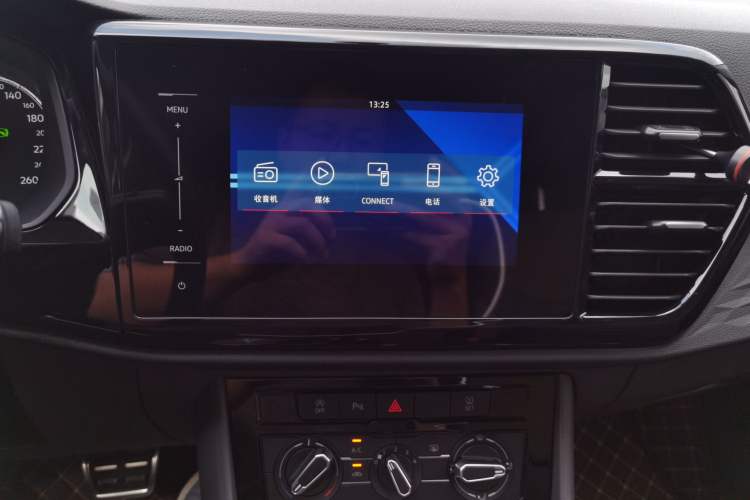 Used Jetta VS5 2019 280TSI Automatic Enjoyment Model
