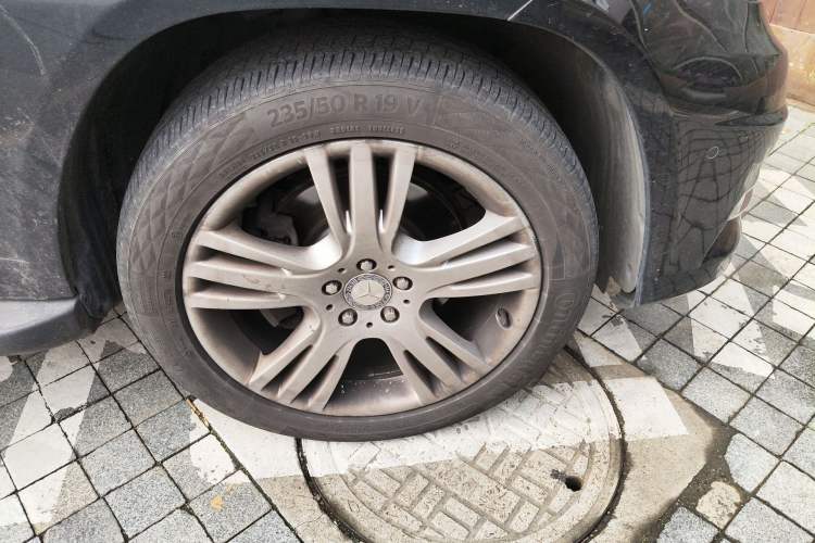 Used Mercedes-Benz GLK-Class 2015 GLK 260 4MATIC Dynamic Edition Ultimate Version Right Front Wheel Hub