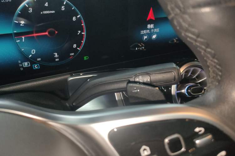 Used Mercedes-Benz GLB 2022 GLB 220 4MATIC Gear Lever