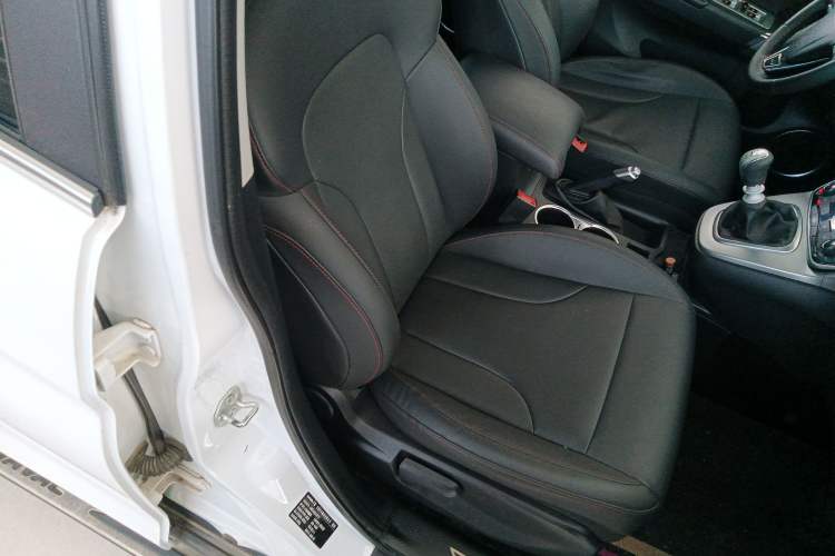 Used Haval M6 2019 1.5T Manual Two-Wheel Drive Elite Version China VI Standard