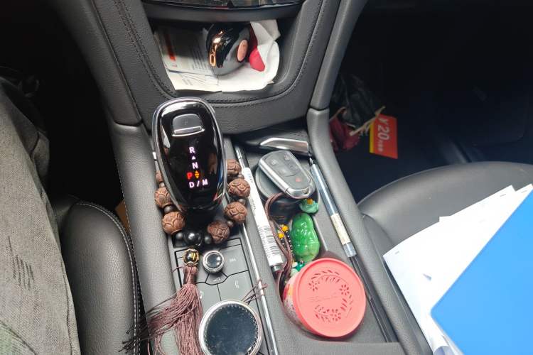 Used Cadillac XT5 2021 2.0T Two-Wheel Drive Luxury Version Gear Lever