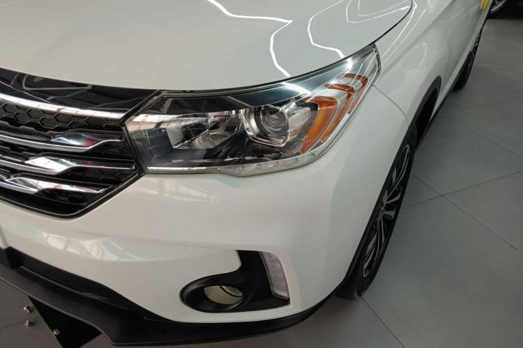 Used GAC Trumpchi GS4 2017 235T Manual Two-Wheel Drive Luxury Edition Left Front Headlight