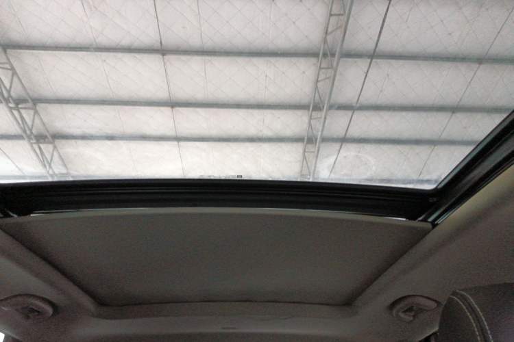 Used Buick Envision 2015 20T Two-Wheel-Drive Leading Model