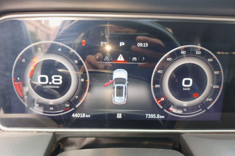 Used Hongqi HS5 2022 Revised Version 2.0T Smart Connect Flagship Edition
