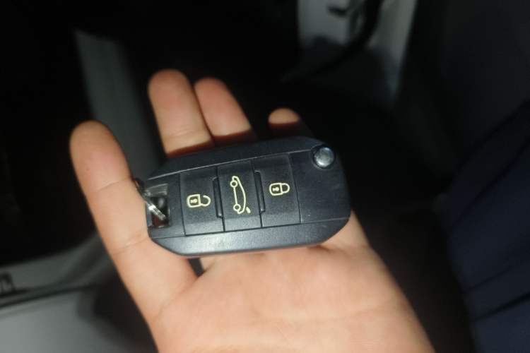 Used Peugeot 301 2016 1.6L Automatic Comfort Edition