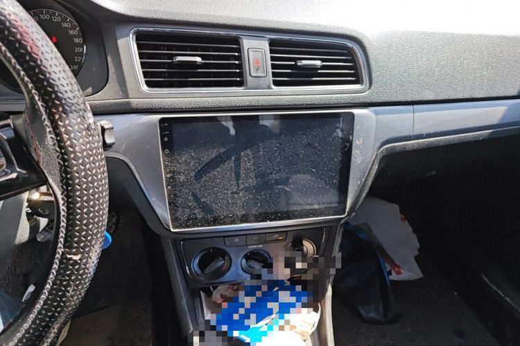 Used Volkswagen Lavida 2015 1.6L Manual Fashion Edition